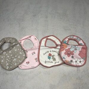 Lot of 4 Carters Baby‎ Girl Floral and Pink Baby Bib Set NWOT